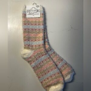 NWT- worlds softest socks, weekend collection, light pink, blue, green, white